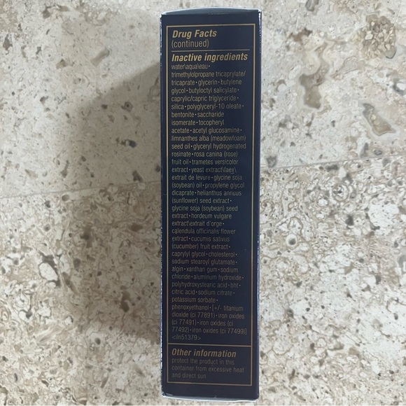 NIB Estee Lauder Futurist SkinTint Serum Foundation SPF 20 1N2 Ecru - Picture 10 of 11